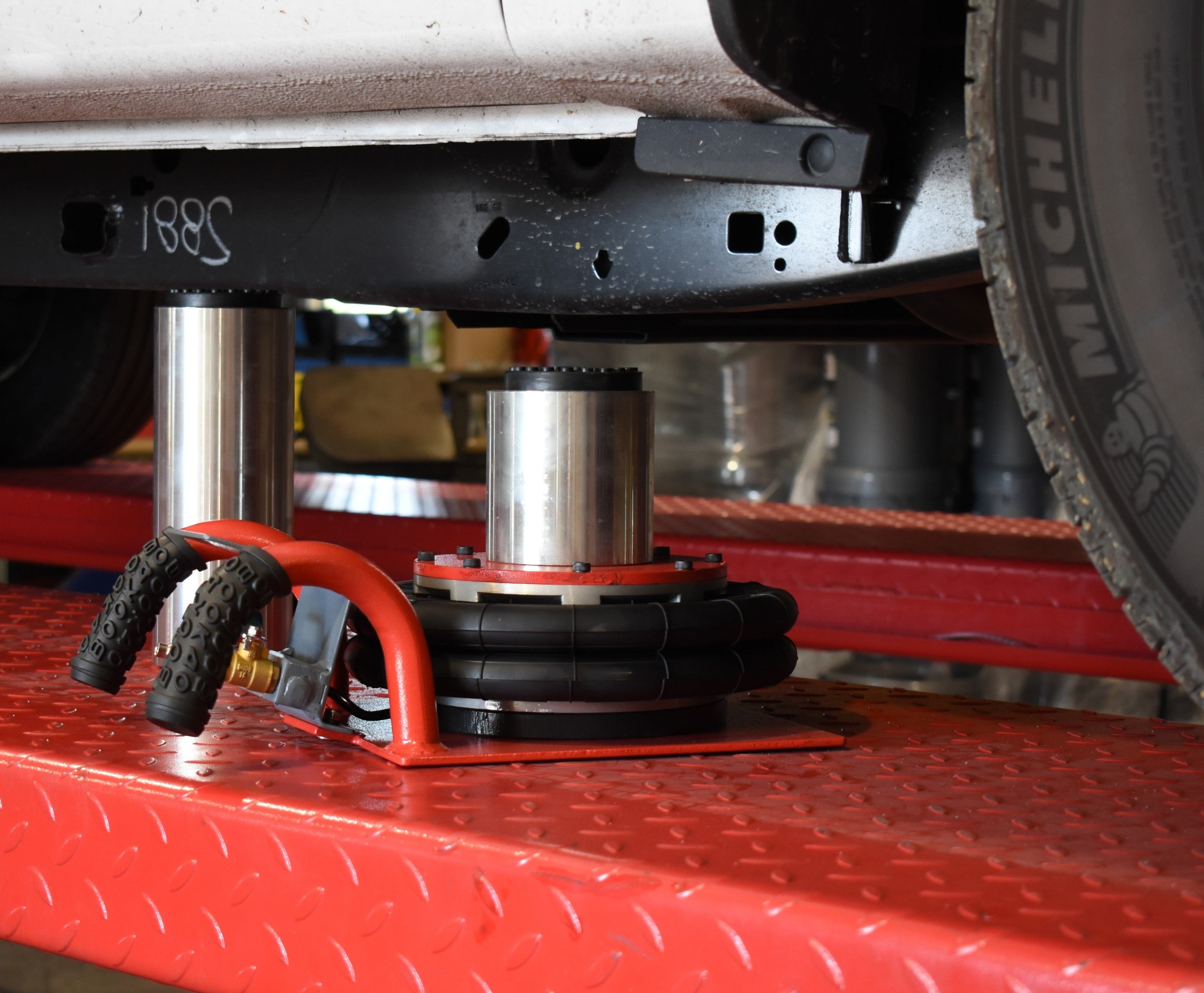 Air Bag Jack for Cars with 2 Lift Height Extension - Advantage Lifts